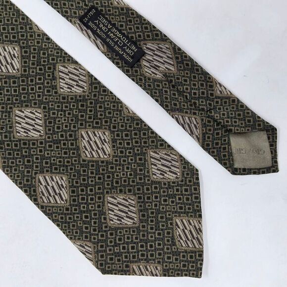 GIORGIO ARMANI CRAVATTE SILK TIE OLIVE GREEN GEOMETRIC SQUARES 4" X 57" - Picture 1 of 4